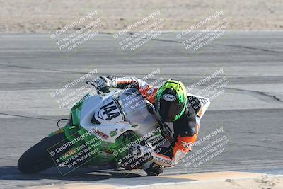 media/Jan-18-2026-CVMA (Sun) [[519f600f45]]/Race 16-Formula Middleweight/